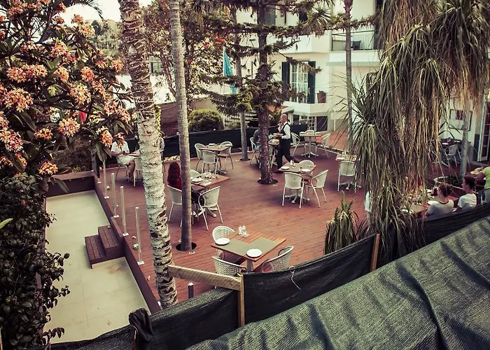 Pensionat The Flame Tree Madeira (adults Only) 2*