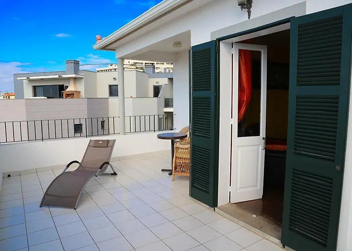 The Flame Tree Madeira (adults Only) 2* 丰沙尔