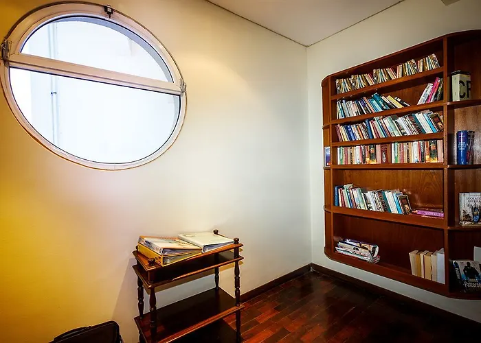 The Flame Tree Madeira (adults Only) Pensionat 2*