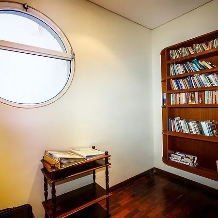 The Flame Tree Madeira (adults Only) Πανσιόν 2*